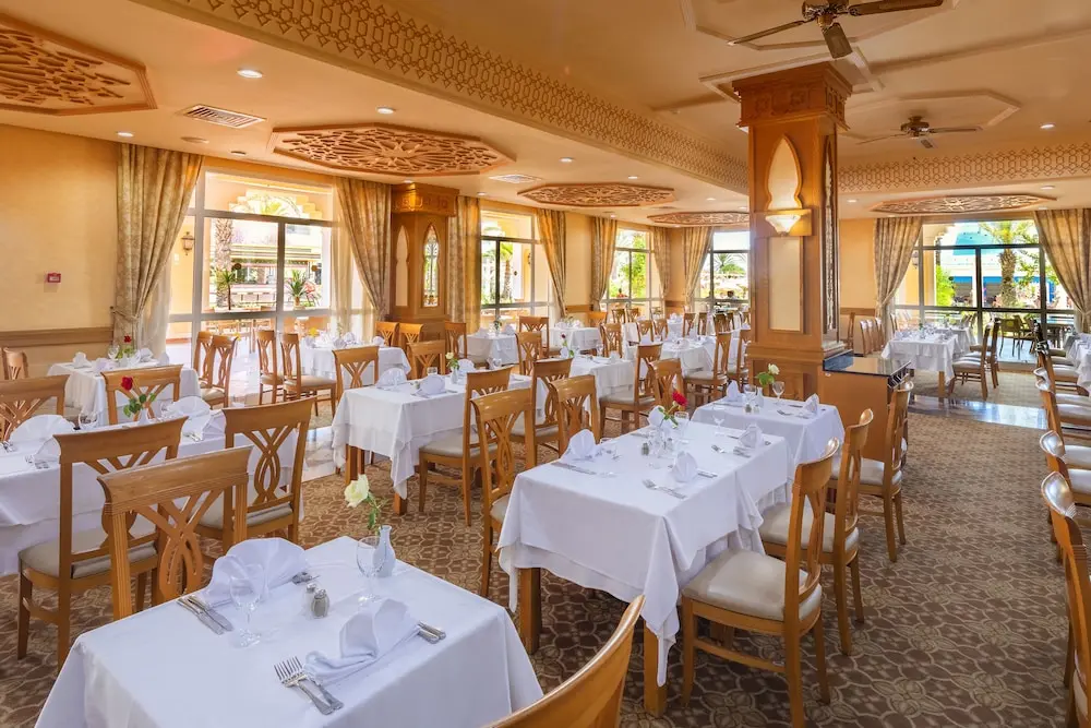 Marco Polo, Breakfast area