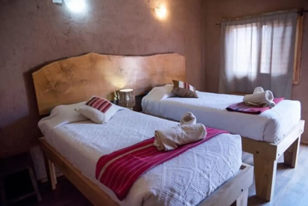 Don Raúl, Room