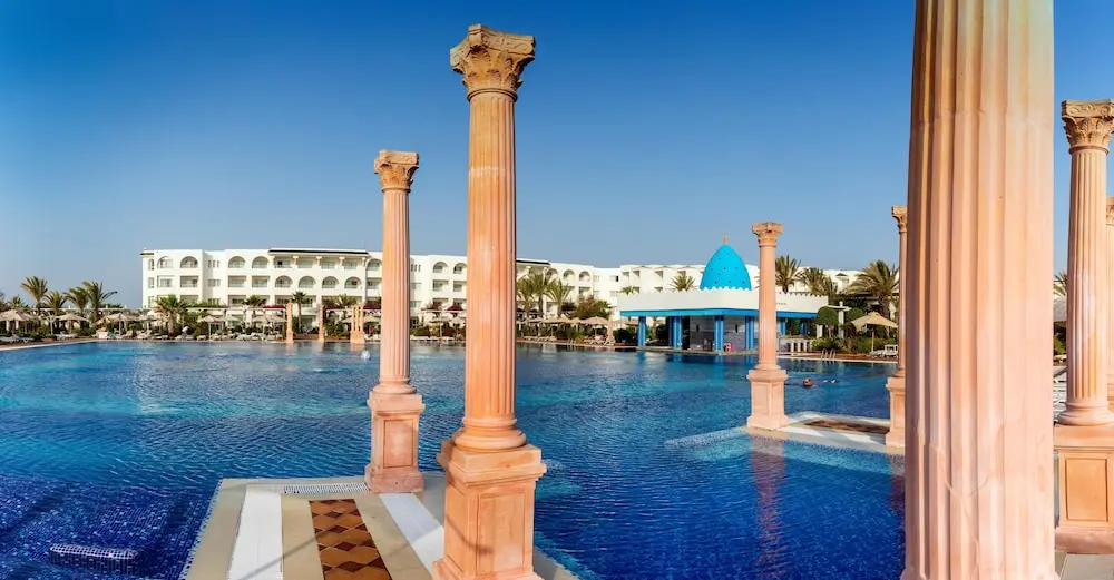 Marco Polo, Pool