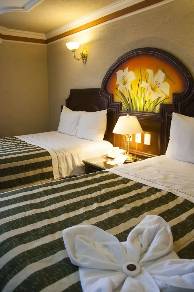 *Hotel Casino Plaza, Room