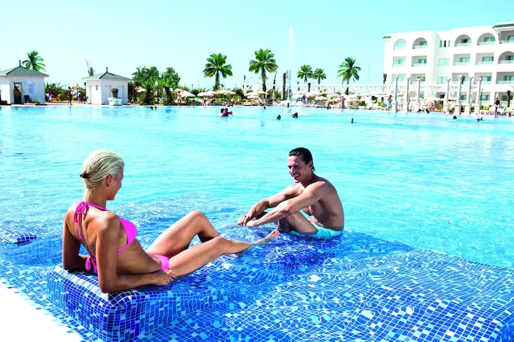 Marco Polo, Outdoor pool