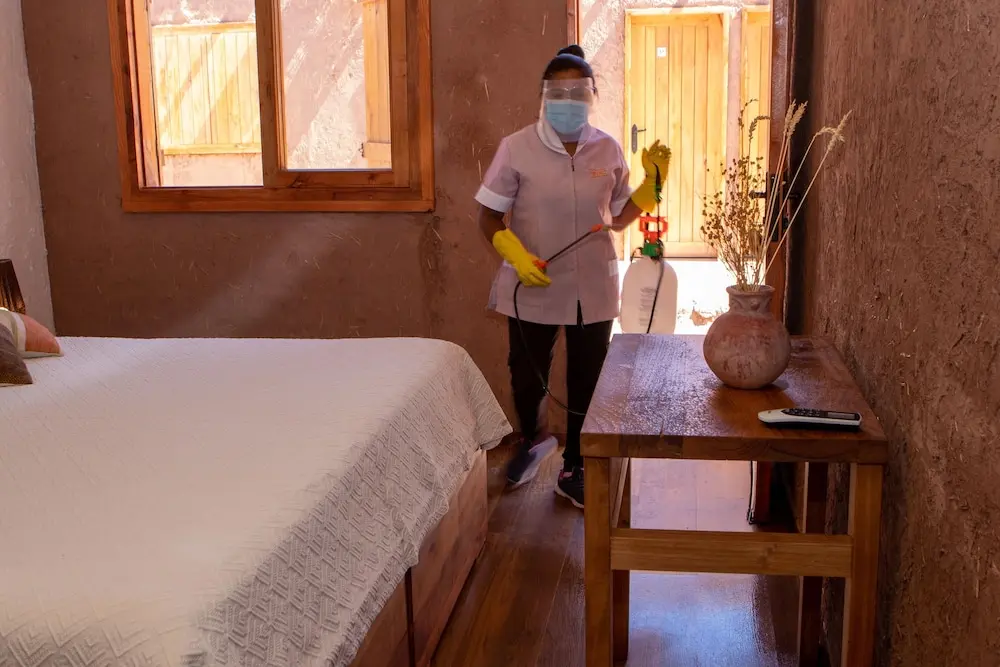 Don Raúl, Room
