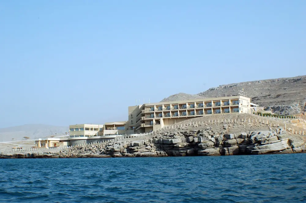 Atana Khasab Hotel, Exterior