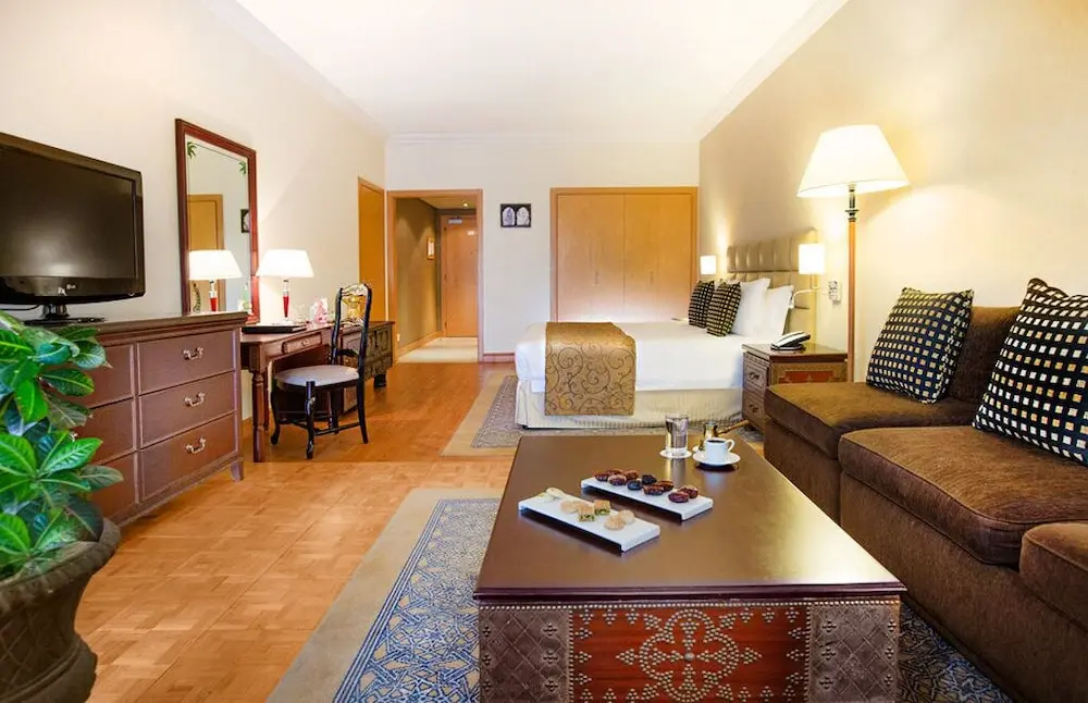 Millennium Plaza Downtown Hotel, Room