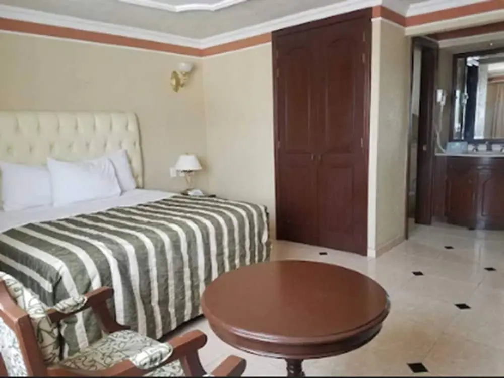 *Hotel Casino Plaza, Room