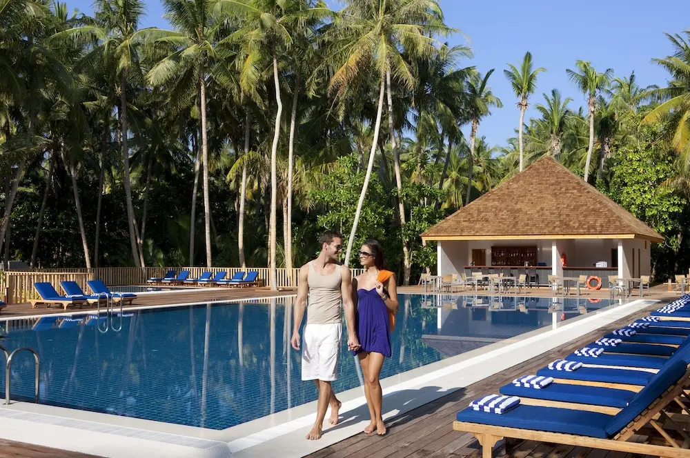 Vilamendhoo Island Resort & Spa- GATTINONI, Außenpool