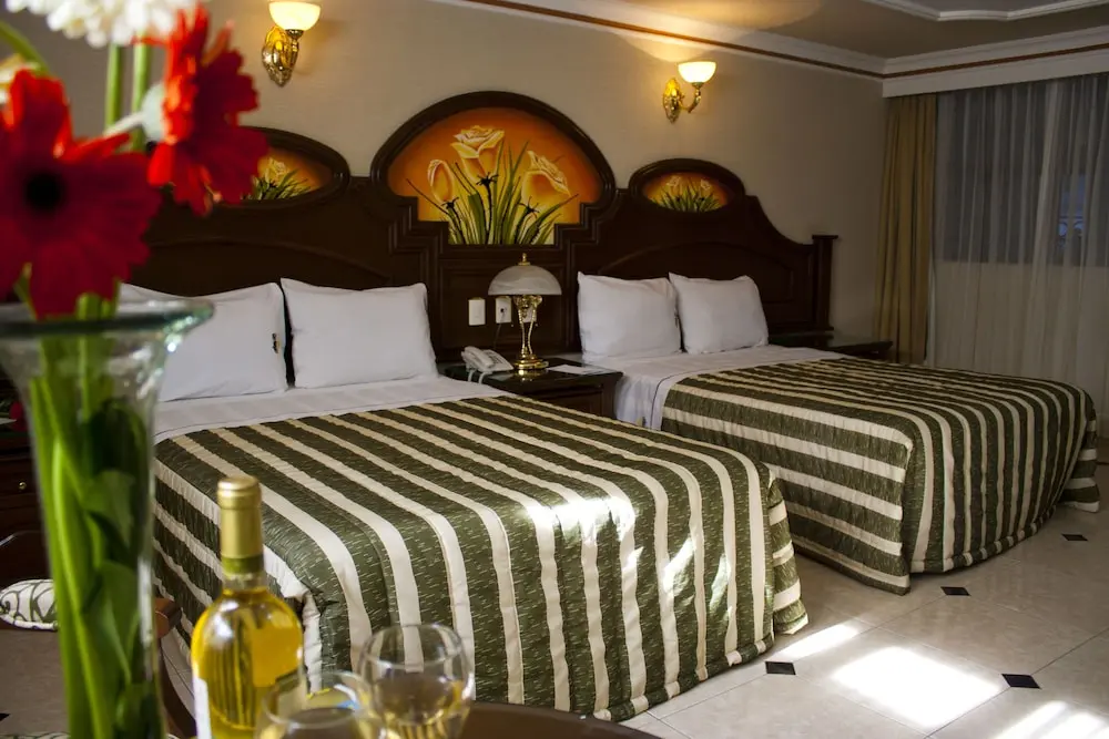 *Hotel Casino Plaza, Room