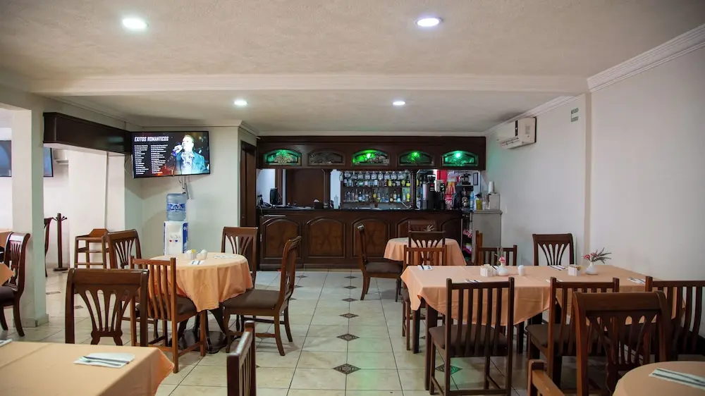 *Hotel Casino Plaza, Restaurant