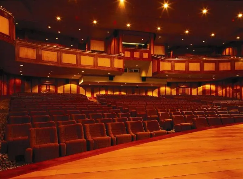 Grand Nile Tower Hotel, GEN