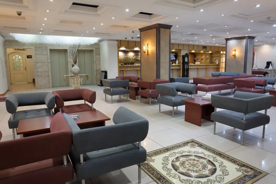 Gostaresh Hotel, 
