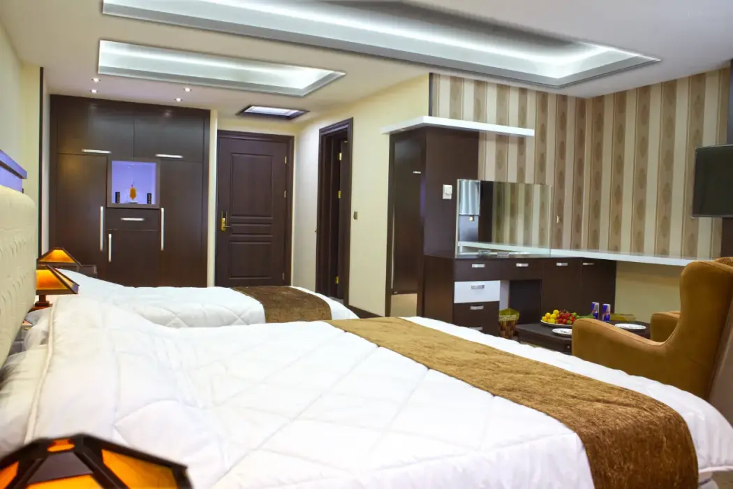 Gostaresh Hotel, 