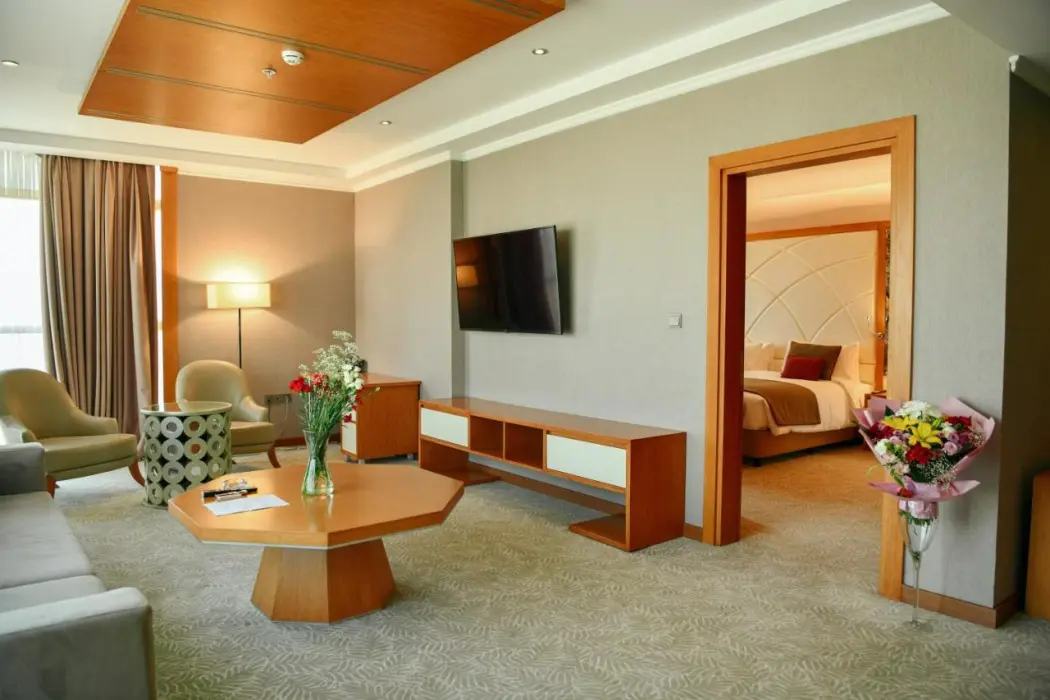 Ramada by Wyndham Erbil Gulan Street, 