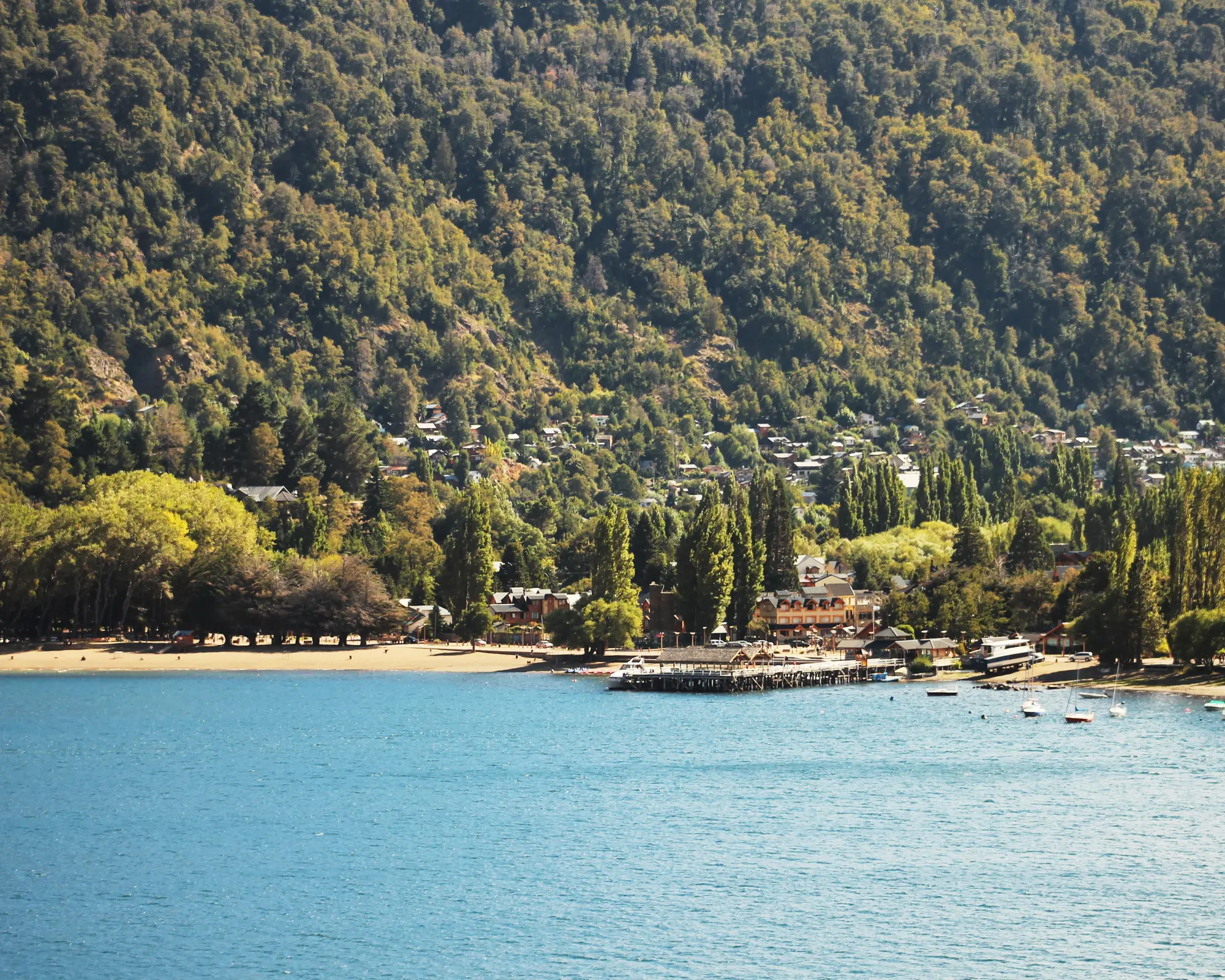 Villa La Angostura & San Martín de los Andes desde AR$ 749,604