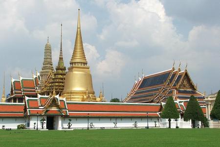 Half Day Tour to the Royal Grand Palace in Small Group with Pick Up