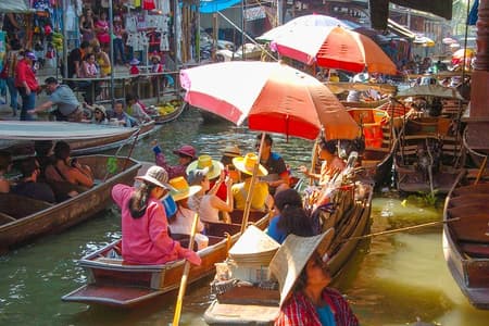 Half Day Tour to Floating Market in Damnoen Saduak in Small Group with Pick Up