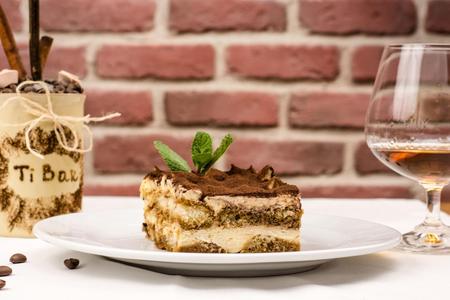 Small Group Food and Wine Experience in Milan City Center