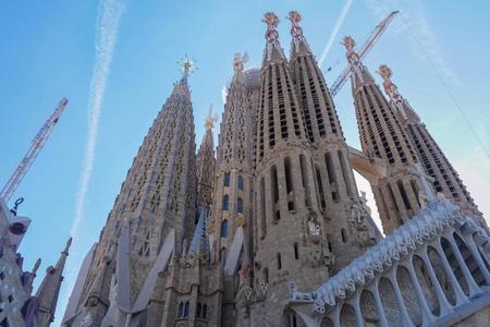 Tour Guiado con Acceso Rápido a la Sagrada Familia
