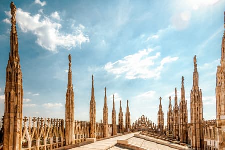 Milan: Cathedral and Duomo's Rooftop Guided Tour in Small Group