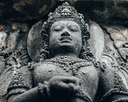 Templo de Prambanan en Medio Día