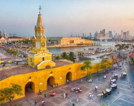  city tour of Cartagena with entrance to the castle of san felipe
