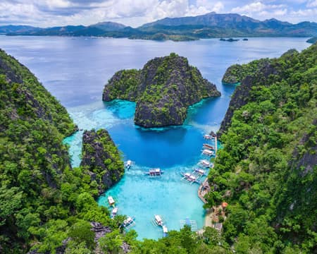 Coron Ultimate Island Hopping Tour (Private)