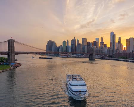 Cruise on the Hudson River