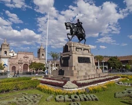 City Tour Ayaacucho (Servicio Compartido)