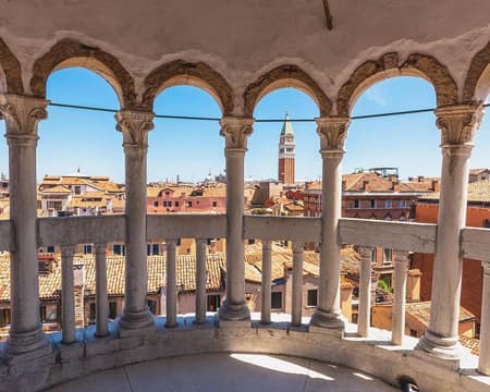 The secrets of Venice between charm and history