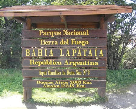 Traslado in/out + Parque Nacional Tierra del Fuego (sin entradas)