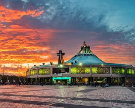 BASILICA DE GUADALUPE Y TEOTIHUACÁN (CVU)