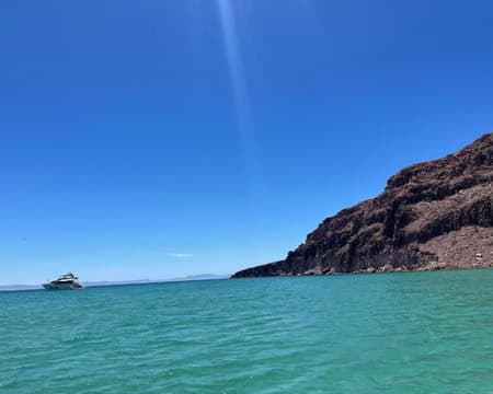 CATAMARAN SNORKEL ARCO DEL FIN DEL MUNDO (CVU)