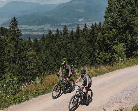 TOUR MOUNTAINBIKE / E-BIKE GROF (transfer included)