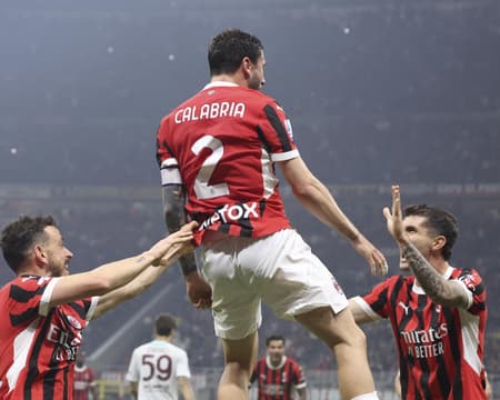 EXCLUSIVE TOP EXPERIENCE (AC MILAN - VENEZIA)