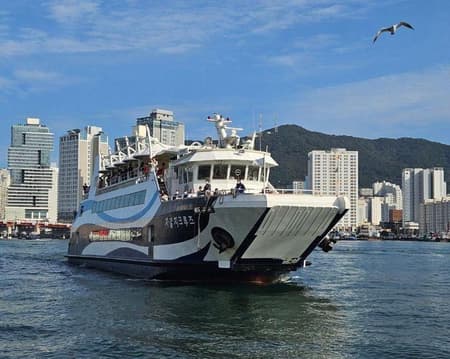 Sunset Cruise in Jagalchi and Market Tour (Small Group Tour)