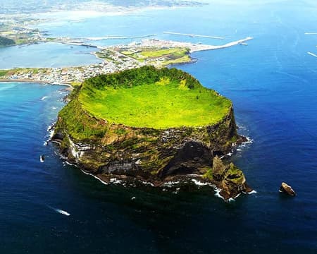 Unravel the Wonders of East Jeju (Private)