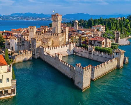 Sirmione mit dem Boot zwischen Natur und Geschichte