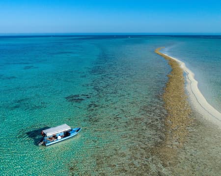 UMLUJ BOAT TRIP TOUR
