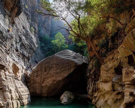 Adventures In Wadi Lajab - Heaven In The Desert