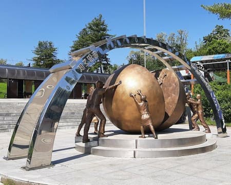 Unveil Korea's Past: 3rd Infiltration Tunnel, DMZ, Suspension Bridge Tour (Group Tour)