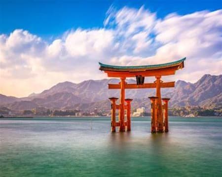 Hiroshima and Miyajima 1 Day Bus Tour