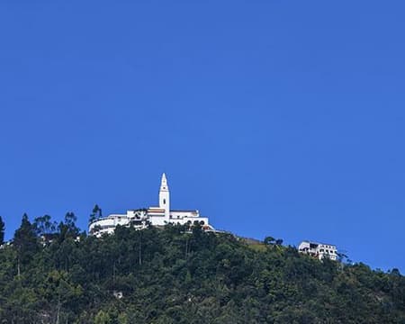 CITY TOUR WITH MONSERRATE - REGULAR