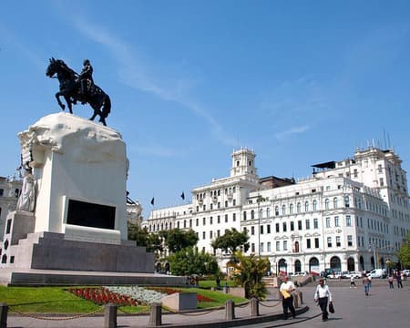 Historical Lima & Catacombs - Private Service