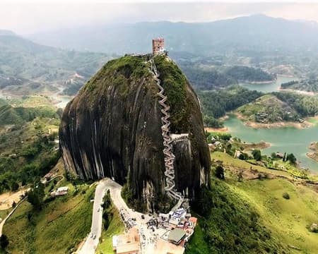 GUATAPE PEÑOL TOUR