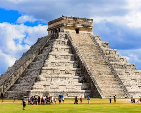 TOUR CHICHEN ITZA CLÁSICO EN CANCÚN CON TRANSPORTACIÓN EXTRANJEROS (CVU)