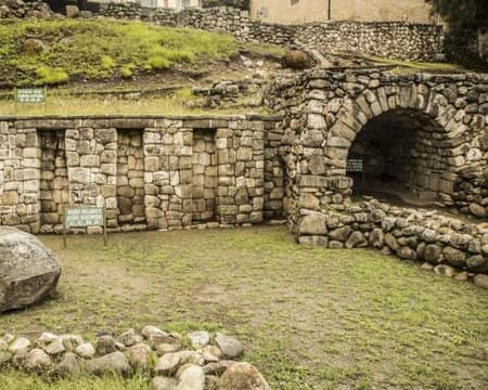 Cañar - Inca of Ingapirca Archaeological Complex
