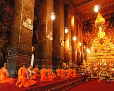 Unique Wat Pho Monk Chant & Grand Palace (Private)