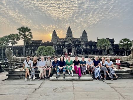 Sunrise Guided tour of Angkor Wat Temple with Breakfast