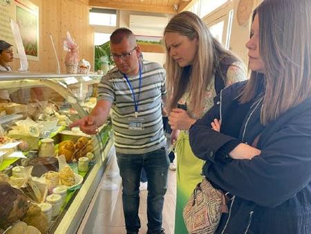 Alberobello gastronomic guided walking tour with tasting