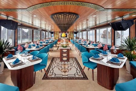 Eintägige Luxuskreuzfahrt in der Halong-Bucht