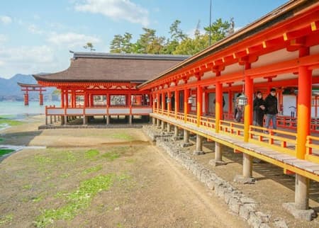 Day trip to Hiroshima and Miyajima by bullet train from Kyoto